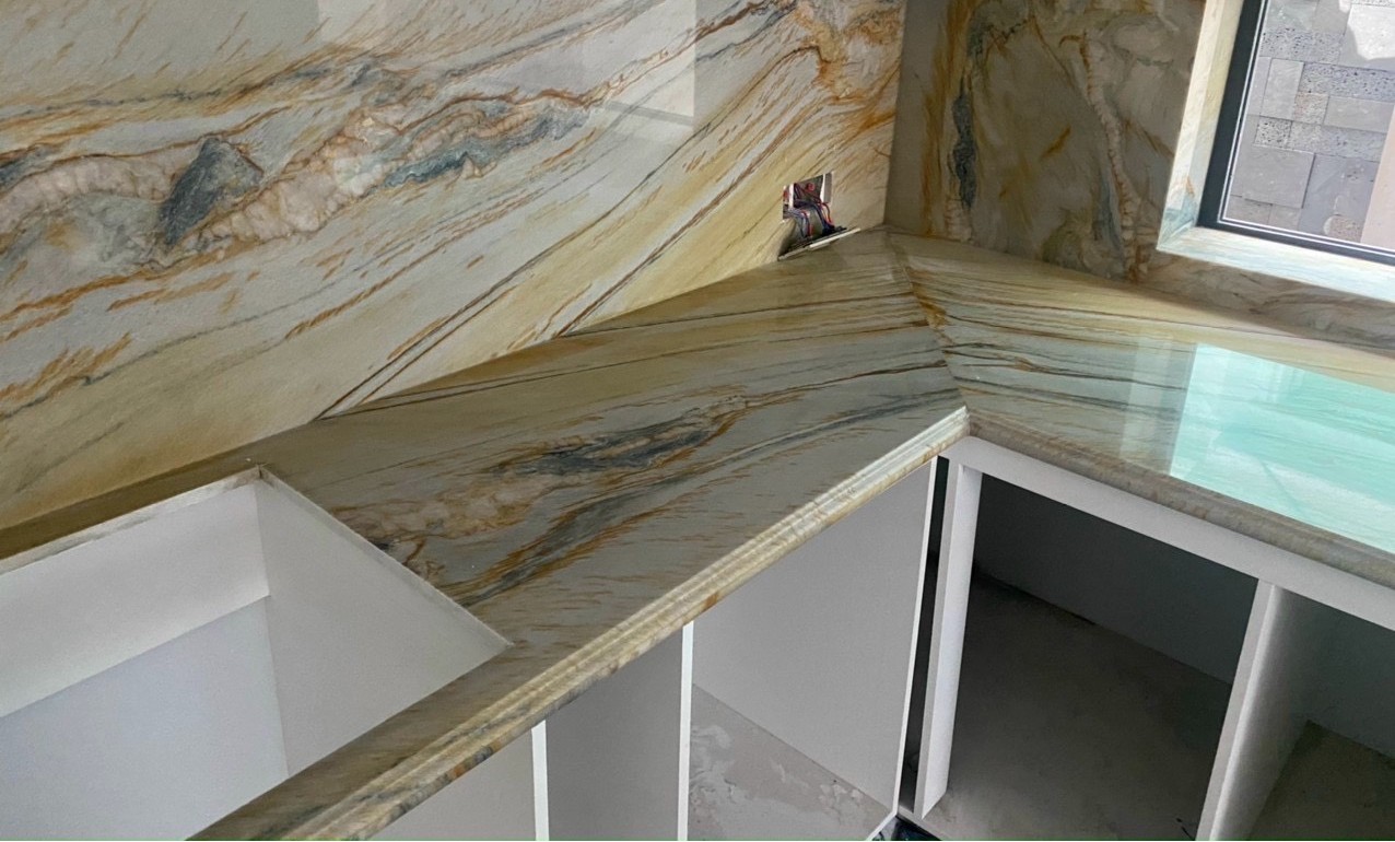 mẫu đá hoa cương phòng bếp đẹp tại tphcm