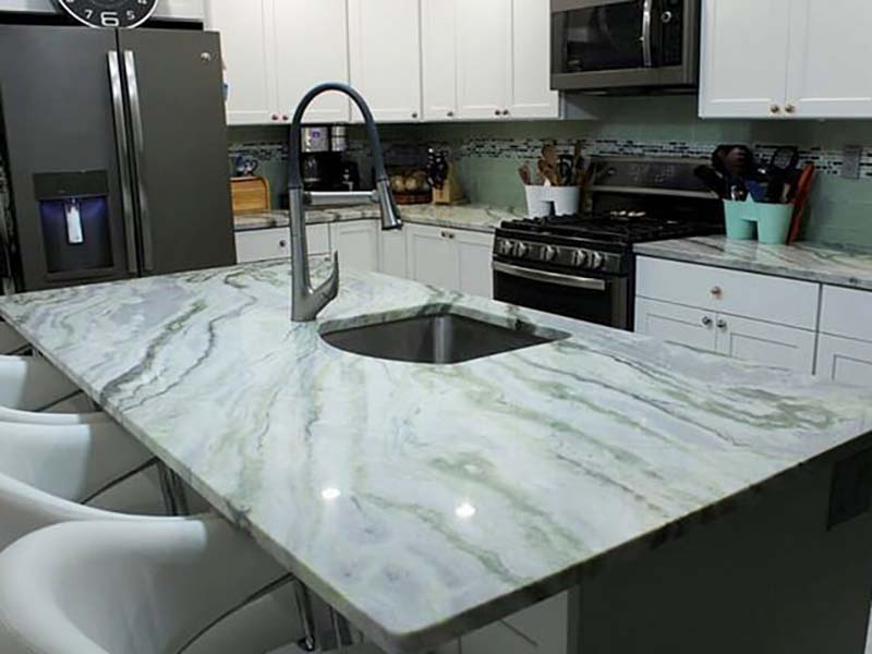 Bàn bếp đá marble hymalayan onyx