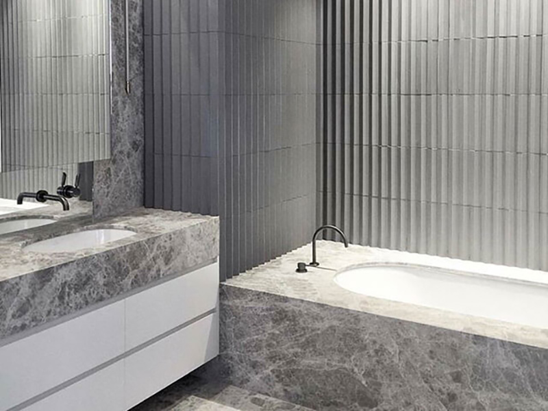 Đá marble tundra grey ốp phòng tắm