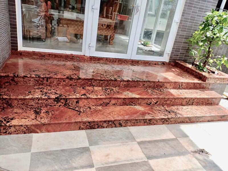 Đá granite alaska red ốp thềm
