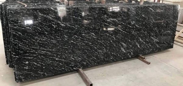 đá granite đen rừng khổ lớn nhỏ