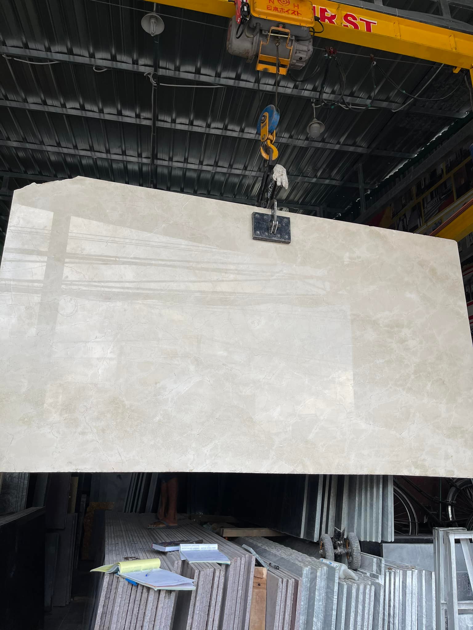 Đá Marble Crema Marfil