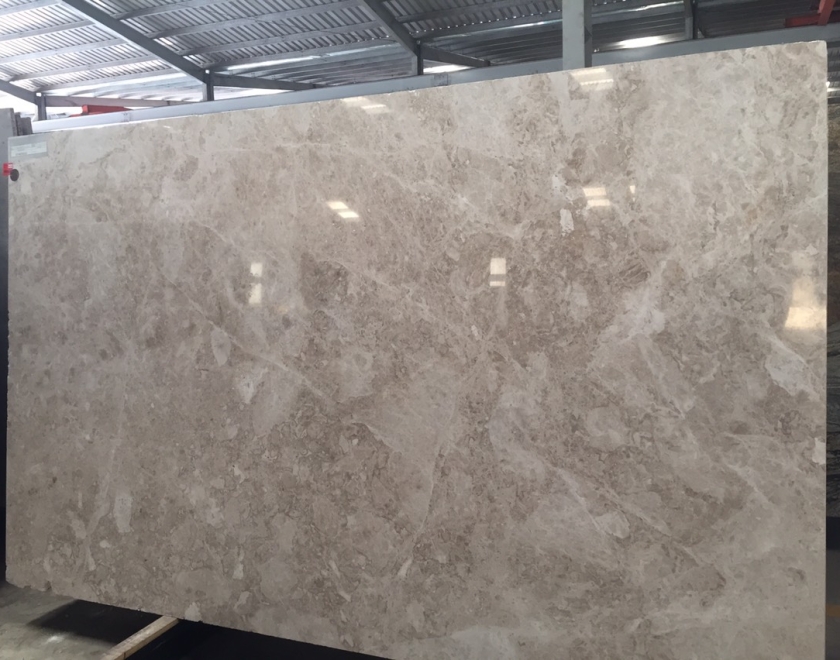 Đá marble kem oman khổ lớn