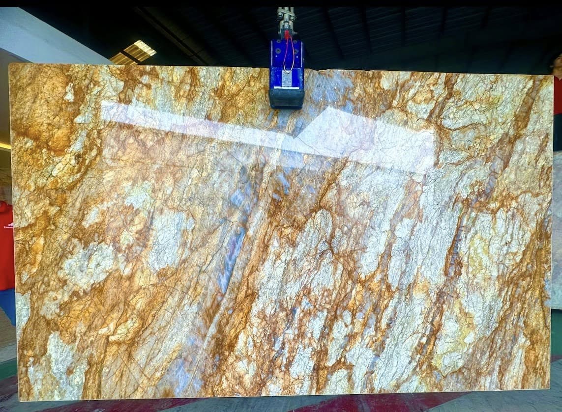 Đá Granite Golden Storm – Ốp Bếp, Cầu Thang, Quầy Bar