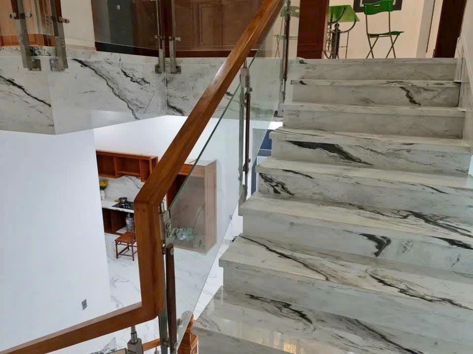 Đá Lamar Modern Statuario Ốp Cầu Thang