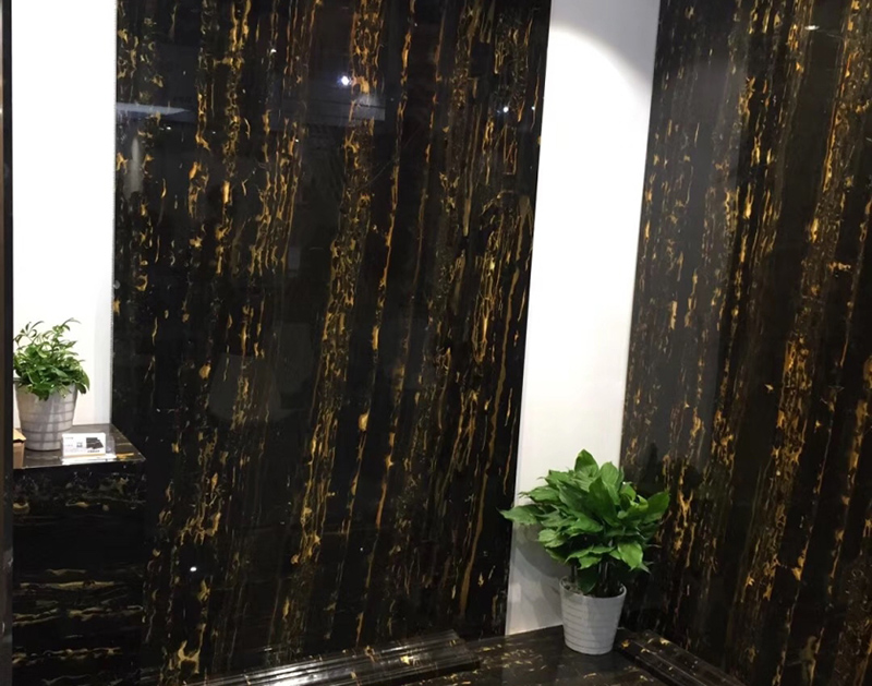 Đá marble golden portoro